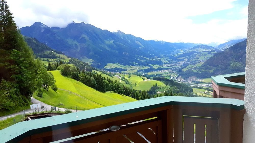 Hotel Hahnbaum Sankt Johann im Pongau Exterior foto